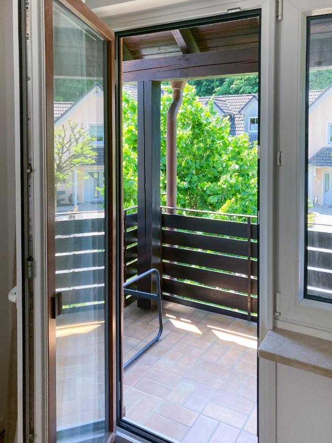 Apartment Kleines Glueck Zentral Mit Balkon Und Parkplatz *