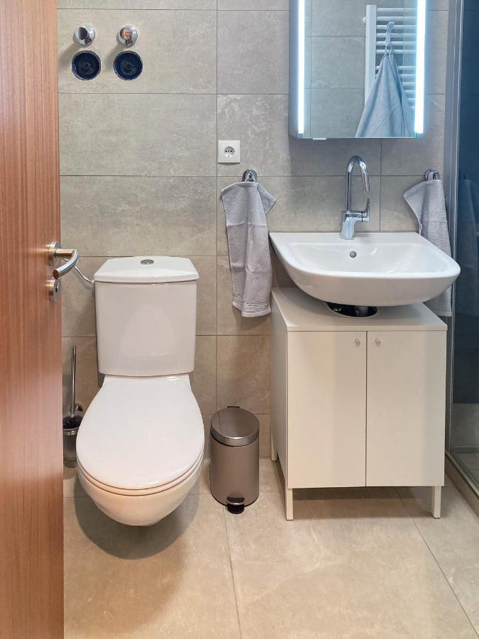 Kleines Glueck Zentral Mit Balkon Und Parkplatz Apartment *
