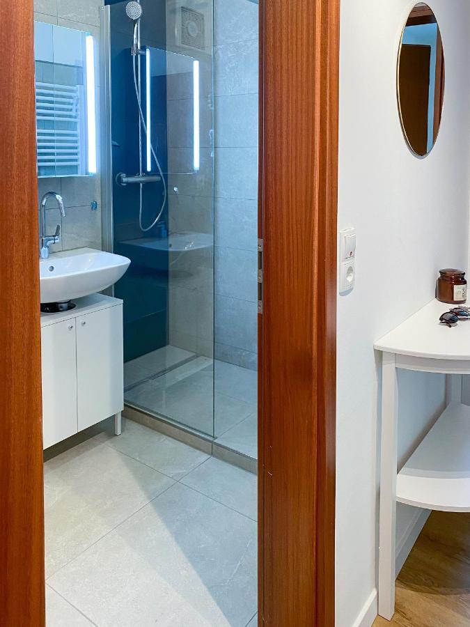 Kleines Glueck Zentral Mit Balkon Und Parkplatz Apartment