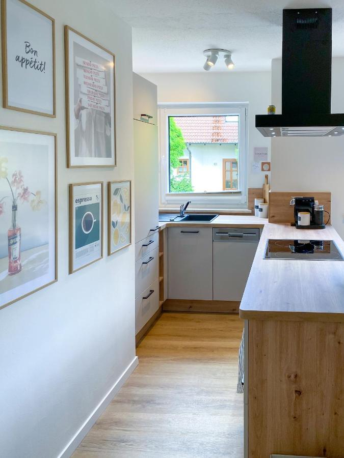Kleines Glueck Zentral Mit Balkon Und Parkplatz Apartment *